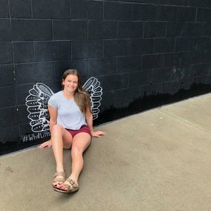 Meet your Posher, Bobbi